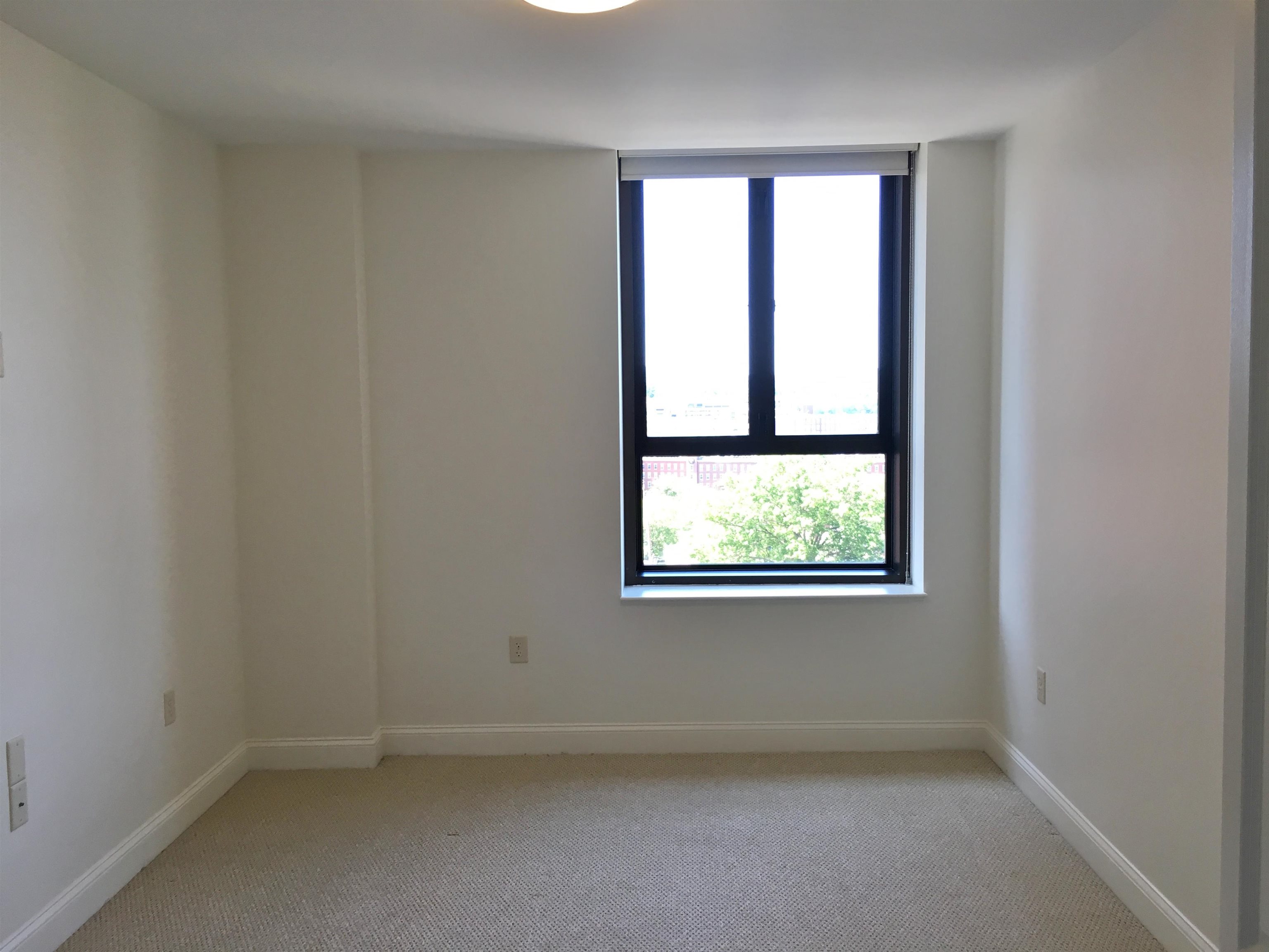 875 Elm Street, Unit 901 Manchester, NH 03101 - Photo 13 of 38