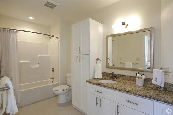 $2,325 | 875 Elm Street, Unit 901, Manchester, NH 03101