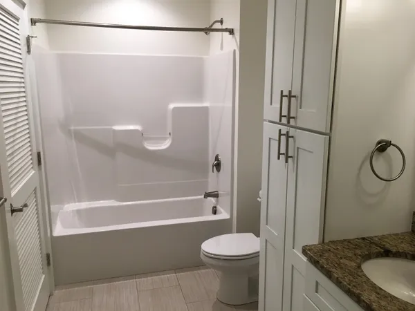 $2,325 | 875 Elm Street, Unit 901, Manchester, NH 03101