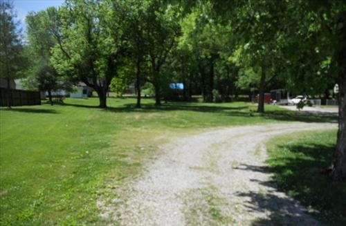 1023 St George Road Evansville, IN 47711 - Photo 2 of 12 Gallery Image 2