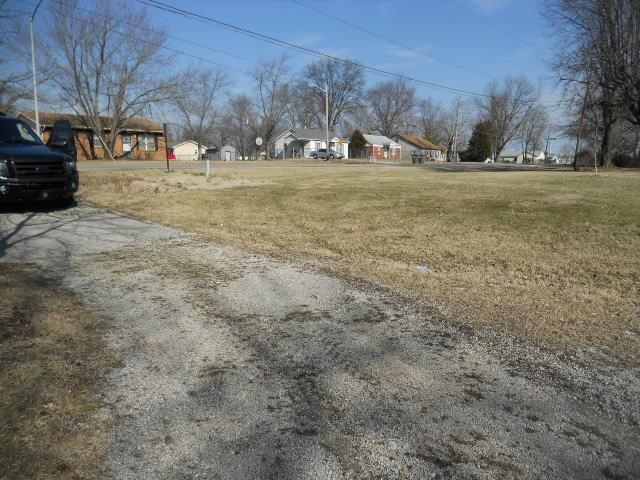 1023 St George Road Evansville, IN 47711 - Photo 12 of 12 Gallery Image 12