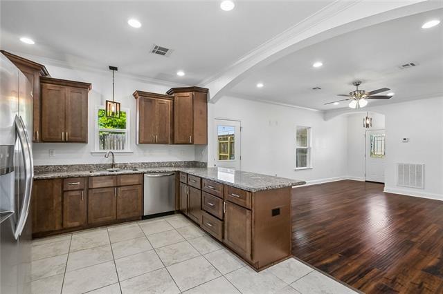 918 Paul Fredrick Street Luling, LA 70070 - Photo 5 of 15