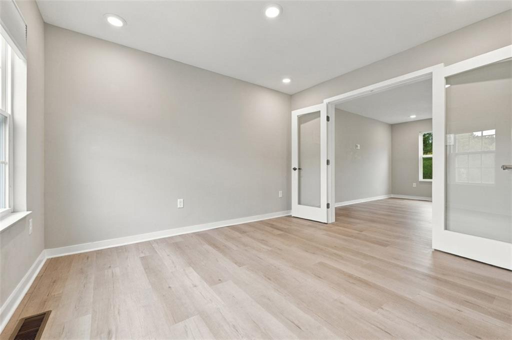 2570 Willowbrook Road Pittsburgh, PA 15241 - Photo 12 of 41 Gallery Image 12