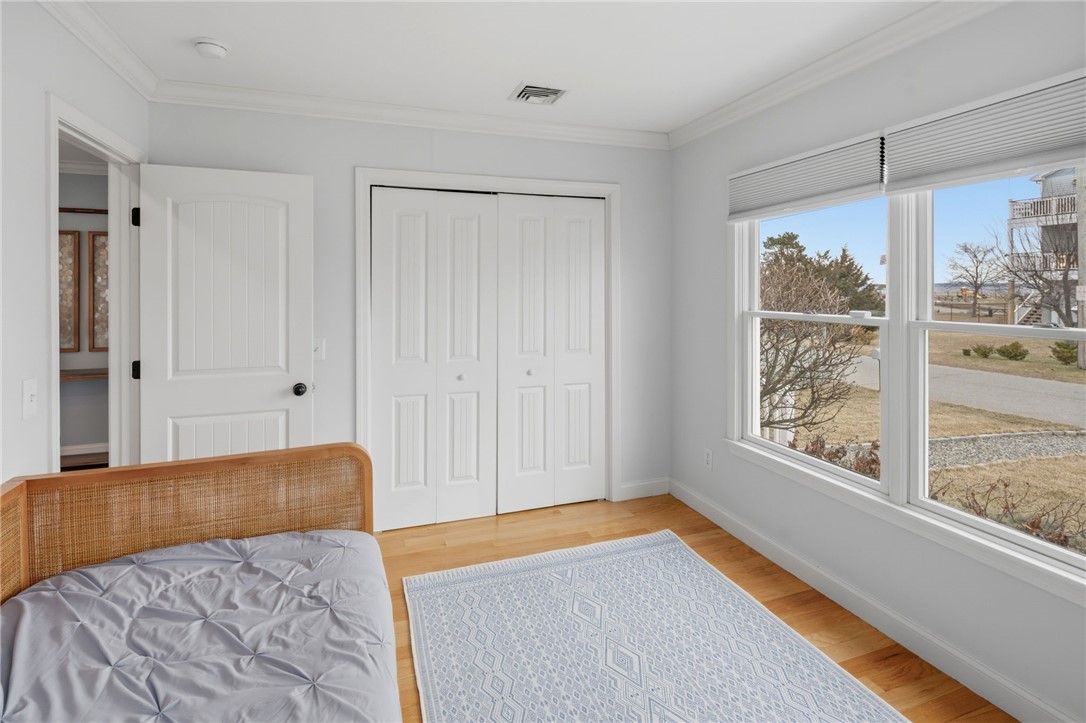 360 Shawomet Avenue Warwick, RI 02889 - Photo 19 of 47 First floor bedroom