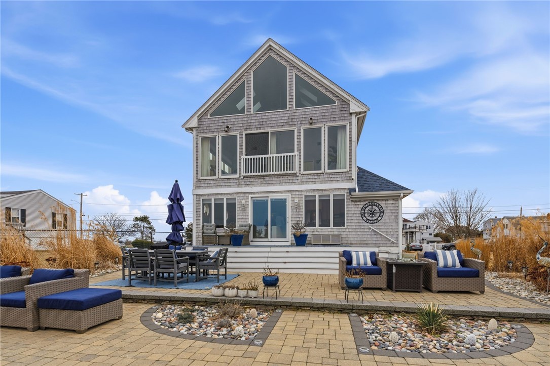 360 Shawomet Avenue Warwick, RI 02889 - Photo 30 of 47