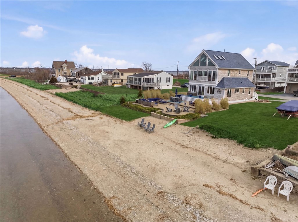360 Shawomet Avenue Warwick, RI 02889 - Photo 3 of 47