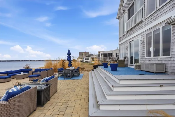 $1,300,000 | 360 Shawomet Avenue, Warwick, RI 02889