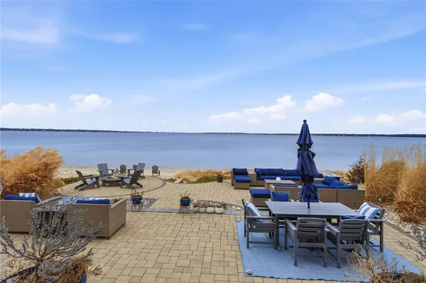 $1,300,000 | 360 Shawomet Avenue, Warwick, RI 02889