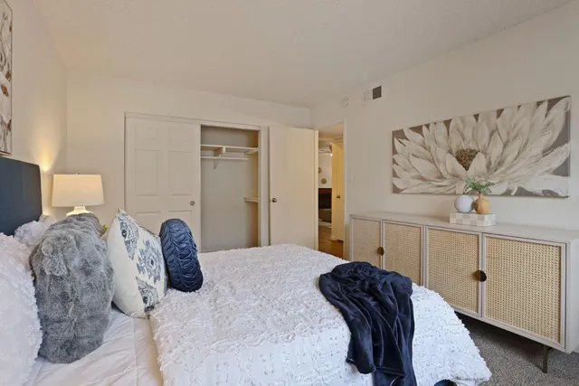 $195,000 | 328 Northbank Court, Unit 41, Stockton, CA 95207