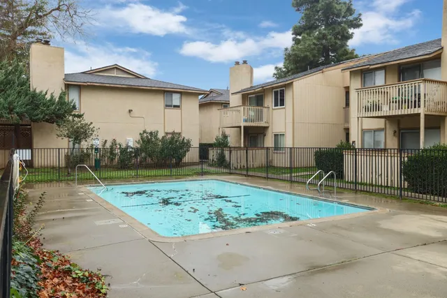 $195,000 | 328 Northbank Court, Unit 41, Stockton, CA 95207