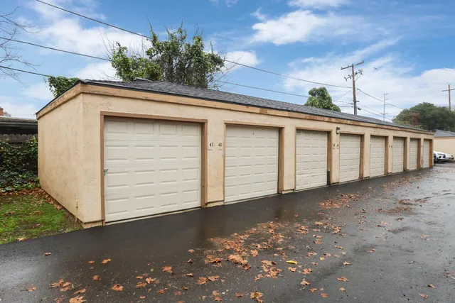 $195,000 | 328 Northbank Court, Unit 41, Stockton, CA 95207