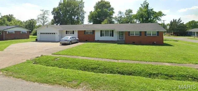$69,900 | 417 North Walnut Street, Hayti, MO 63851