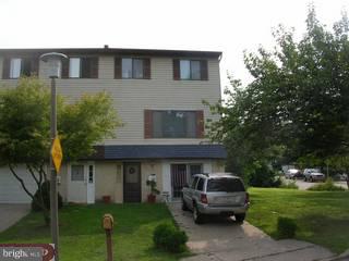 824 Crestview Road Philadelphia, PA 19128 - Photo 1 of 6
