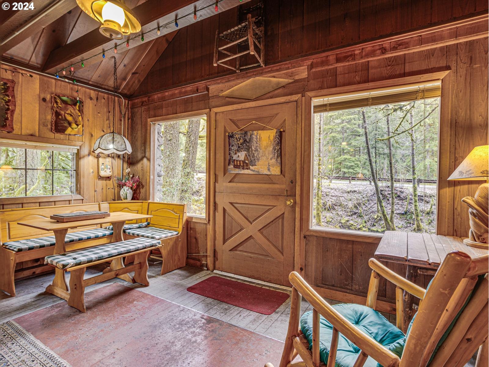 75402 East Zigzag Mountain Road Rhododendron, OR 97049 - Photo 14 of 41 Gallery Image 14