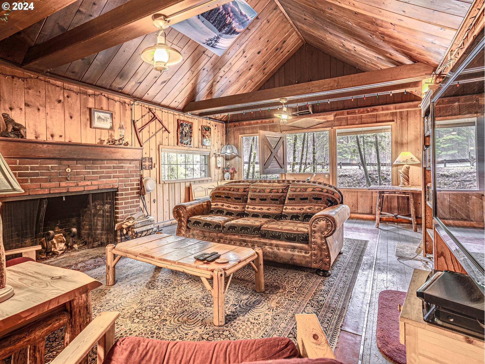 75402 East Zigzag Mountain Road Rhododendron, OR 97049 - Photo 16 of 41 Gallery Image 16