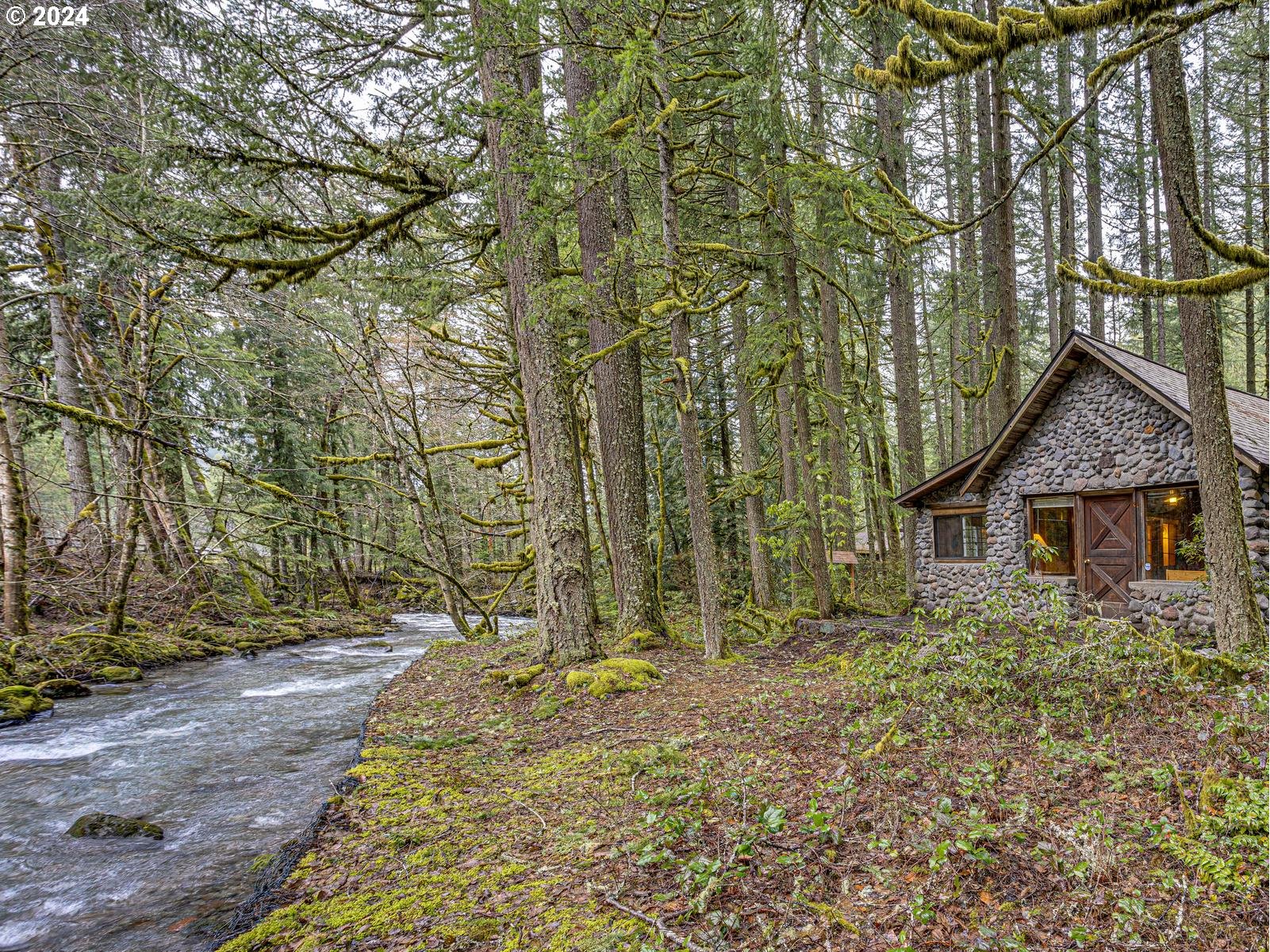 75402 East Zigzag Mountain Road Rhododendron, OR 97049 - Photo 2 of 41 Gallery Image 2