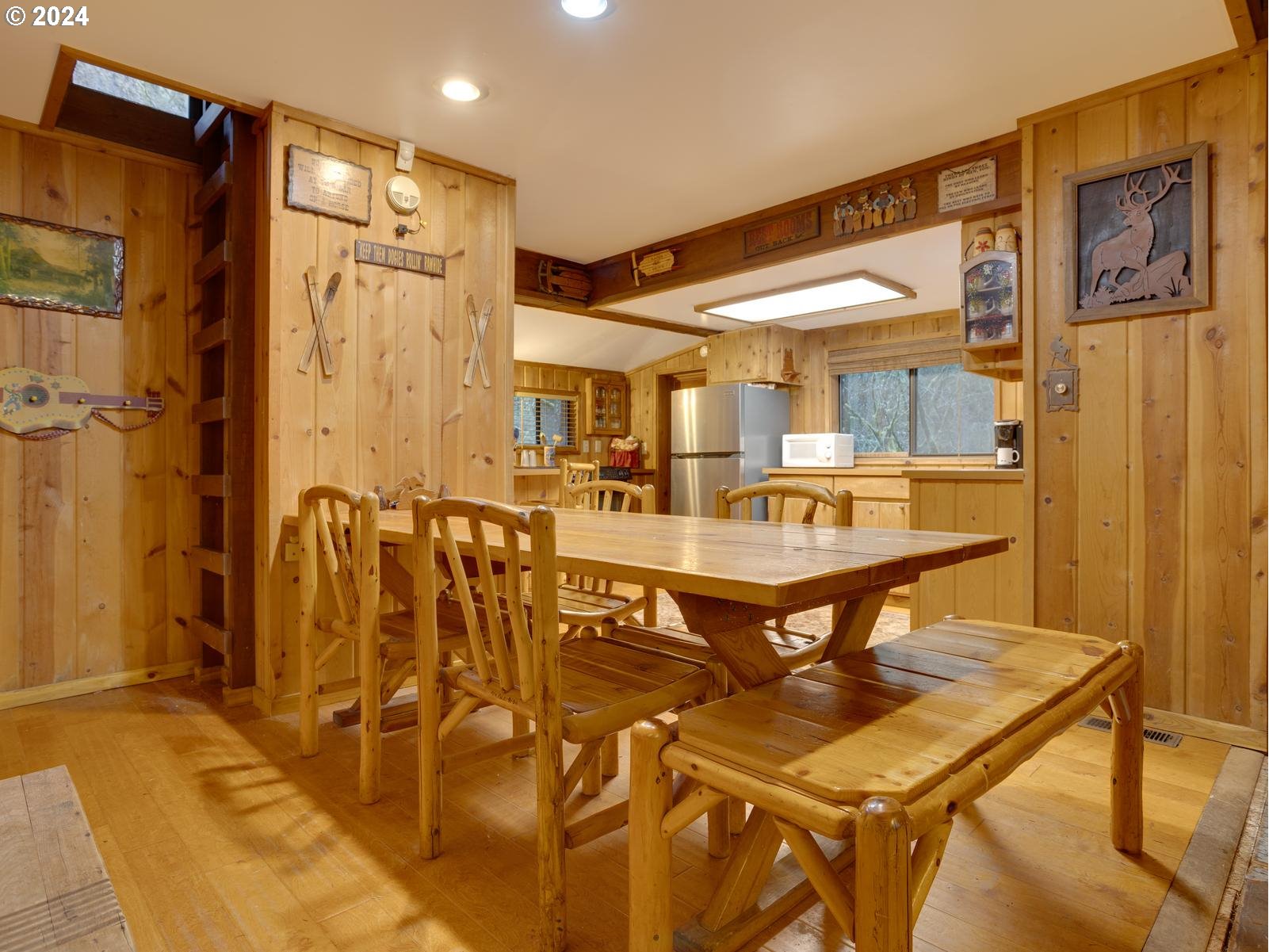 75402 East Zigzag Mountain Road Rhododendron, OR 97049 - Photo 23 of 41 Gallery Image 23