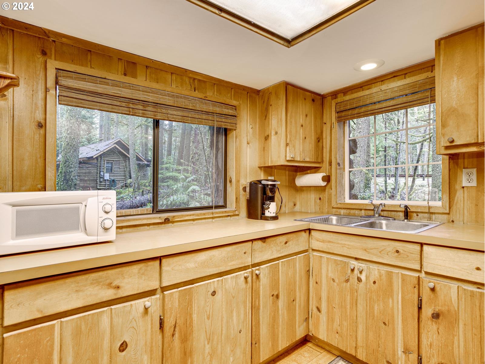 75402 East Zigzag Mountain Road Rhododendron, OR 97049 - Photo 25 of 41 Gallery Image 25