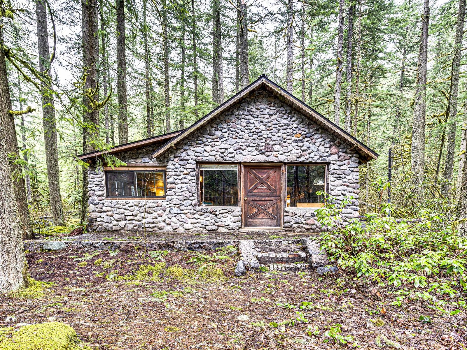 75402 East Zigzag Mountain Road Rhododendron, OR 97049 - Photo 4 of 41 Gallery Image 4