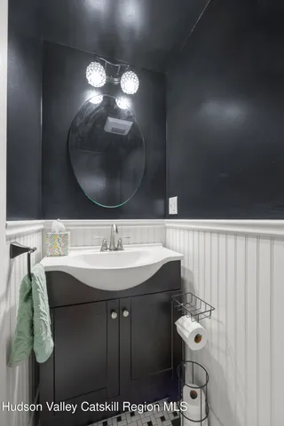 $720,000 | 4 Lower Post Road, Ghent, NY 12075