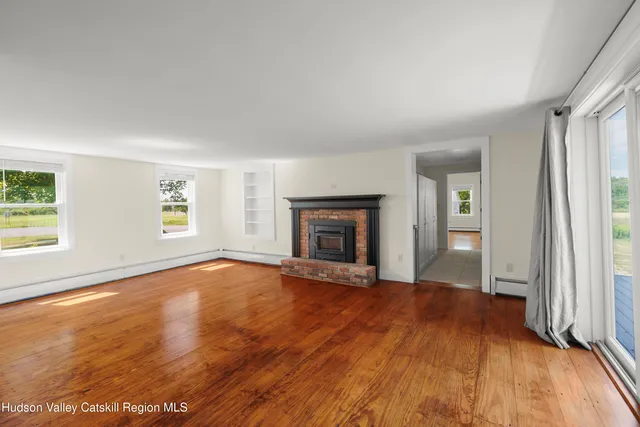 $720,000 | 4 Lower Post Road, Ghent, NY 12075