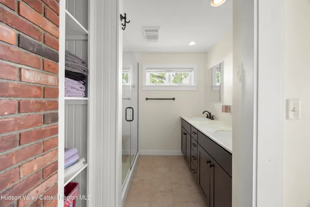 $720,000 | 4 Lower Post Road, Ghent, NY 12075