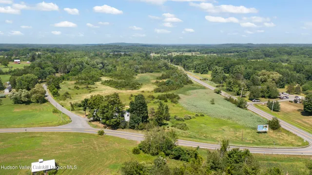 $720,000 | 4 Lower Post Road, Ghent, NY 12075