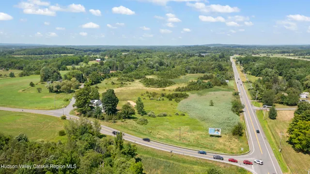 $720,000 | 4 Lower Post Road, Ghent, NY 12075