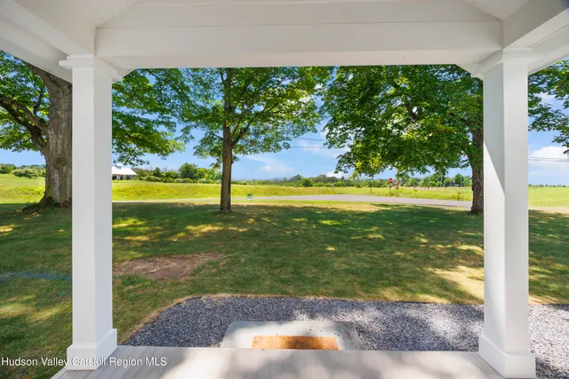 $720,000 | 4 Lower Post Road, Ghent, NY 12075