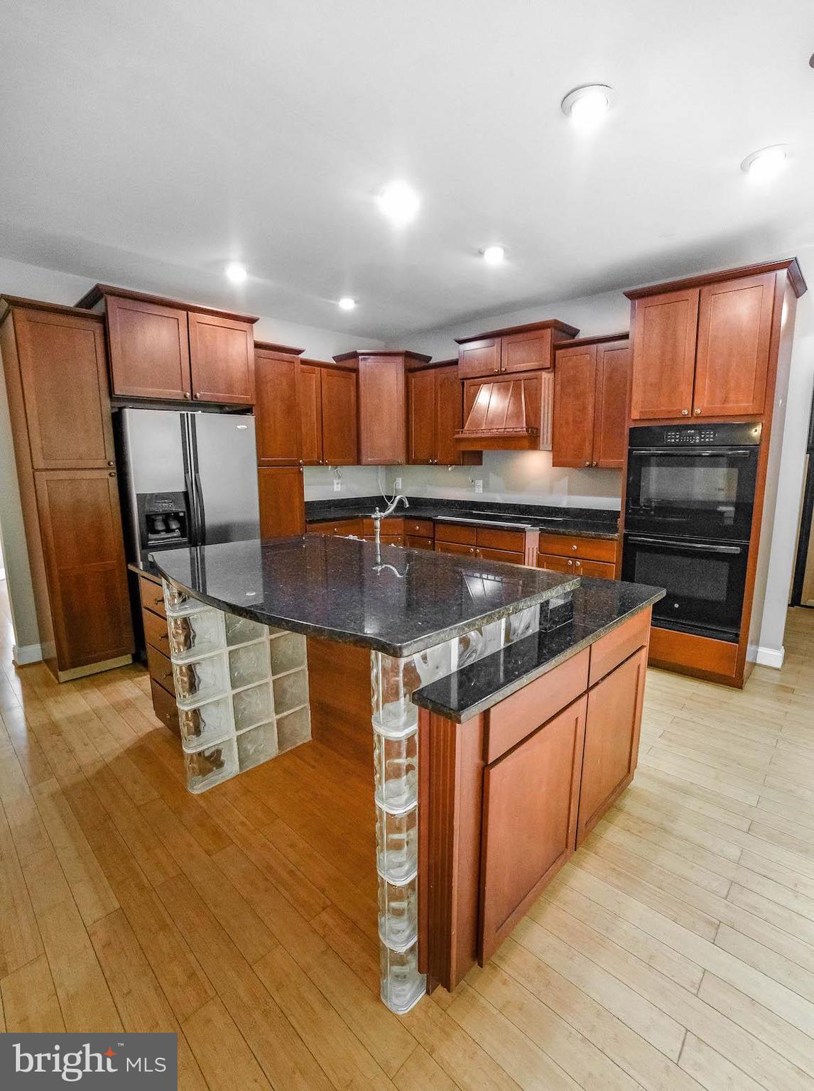 24110 McIntosh Road Hollywood, MD 20636 - Photo 19 of 40 Island breakfast bar and extra storage