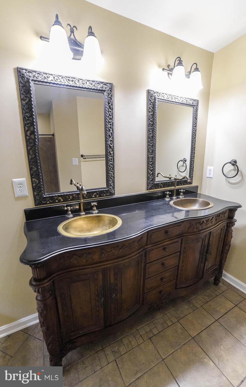 24110 McIntosh Road Hollywood, MD 20636 - Photo 27 of 40 Custom double-sink vanity