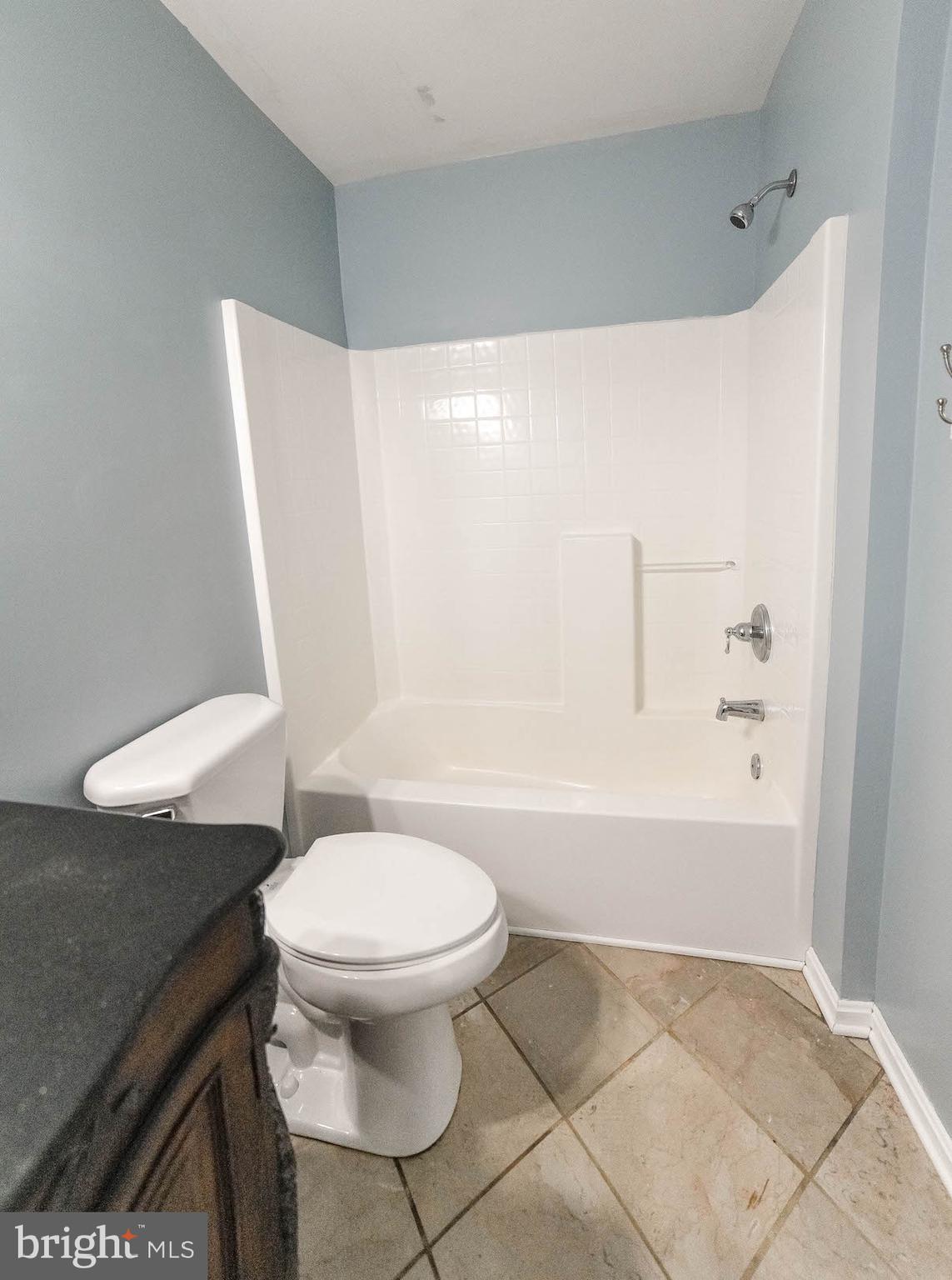 24110 McIntosh Road Hollywood, MD 20636 - Photo 31 of 40 Shared upstairs hall bath