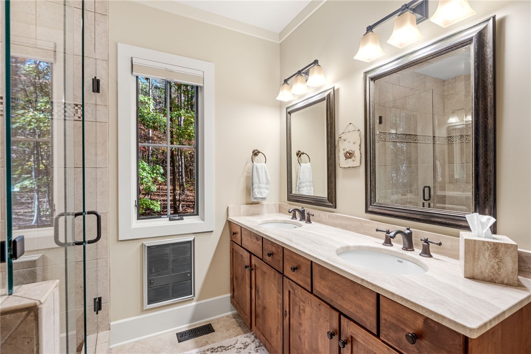 127 Muirfield Court Sunset, SC 29685 - Photo 11 of 30
