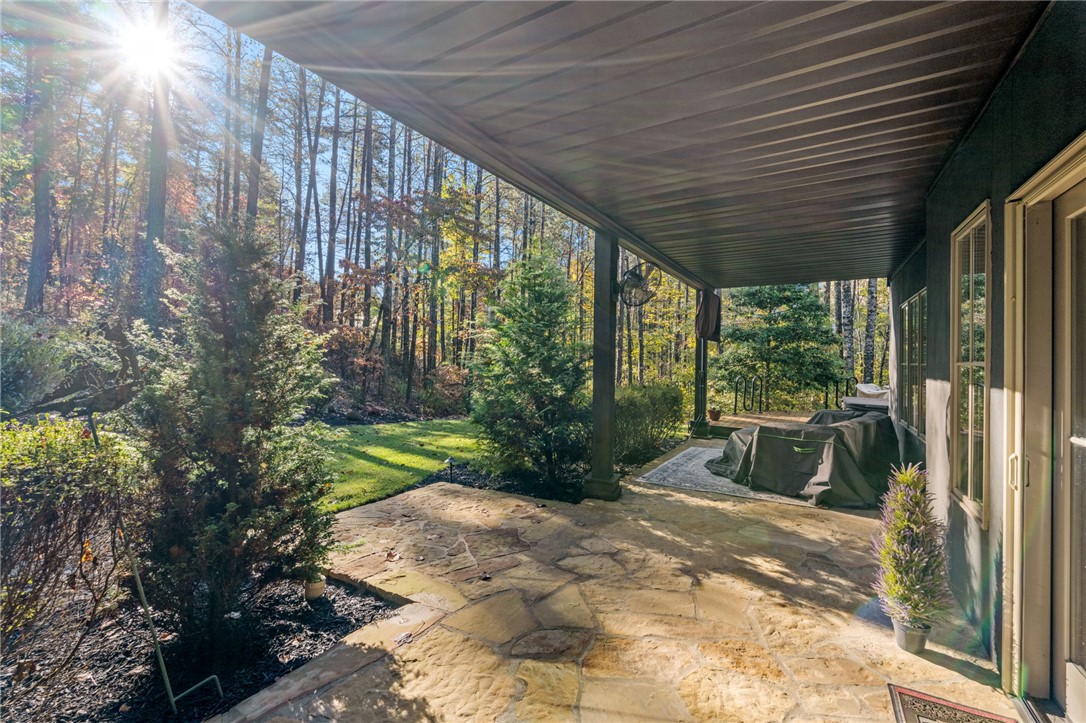 127 Muirfield Court Sunset, SC 29685 - Photo 26 of 30