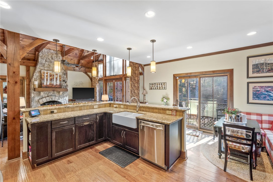 127 Muirfield Court Sunset, SC 29685 - Photo 8 of 30