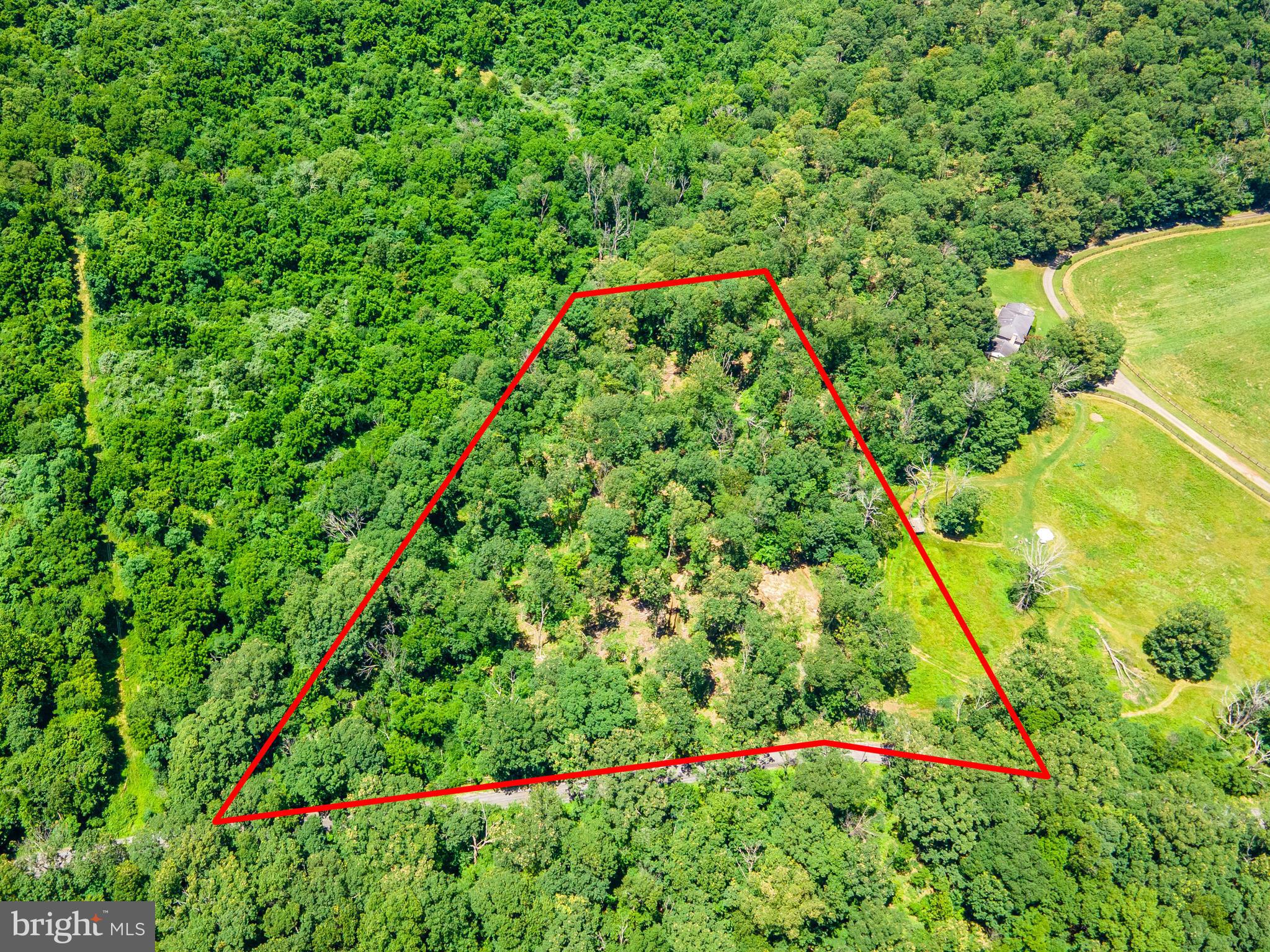 Oatlands Road Aldie, VA 20105 - Photo 2 of 11 Aerial view of the 5.6 acres on Oatlands Road