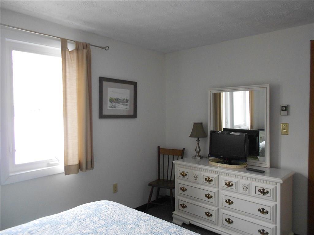 1373 Post Road, Unit 100C Wells, ME 04090 - Photo 14 of 25 Another view of guest bedroom