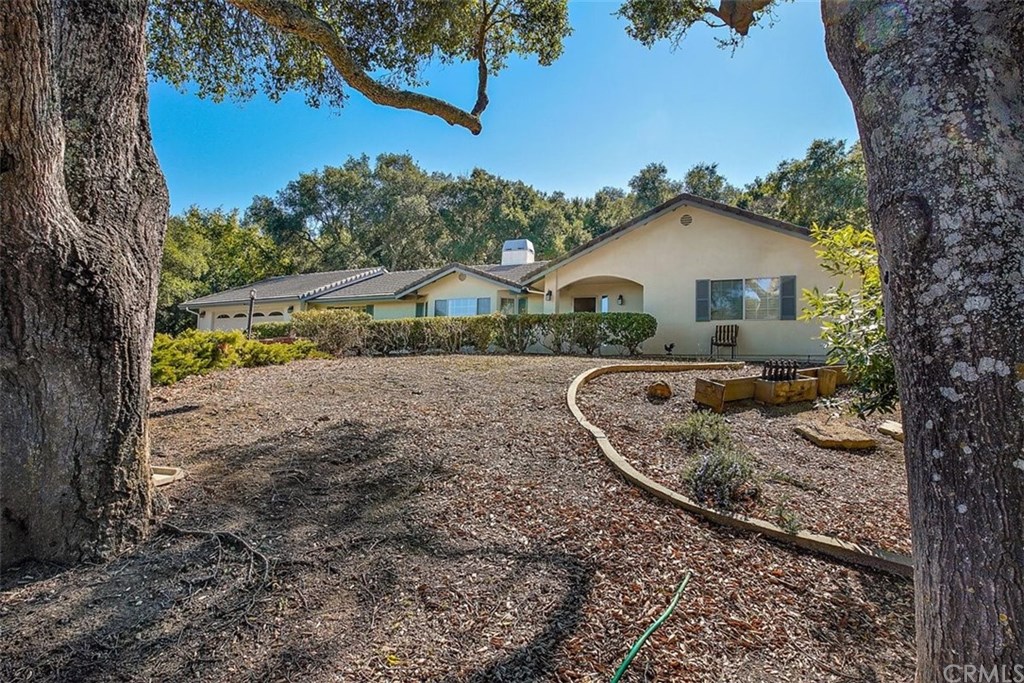 9405 Santa Cruz Road Atascadero, CA 93422 - Photo 11 of 43