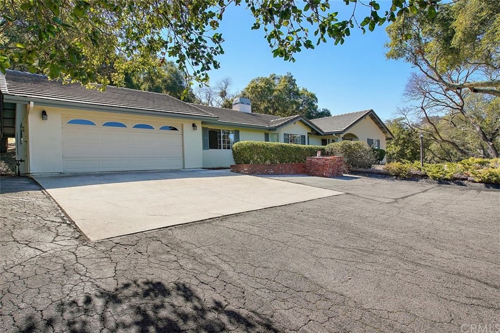 9405 Santa Cruz Road Atascadero, CA 93422 - Photo 12 of 43