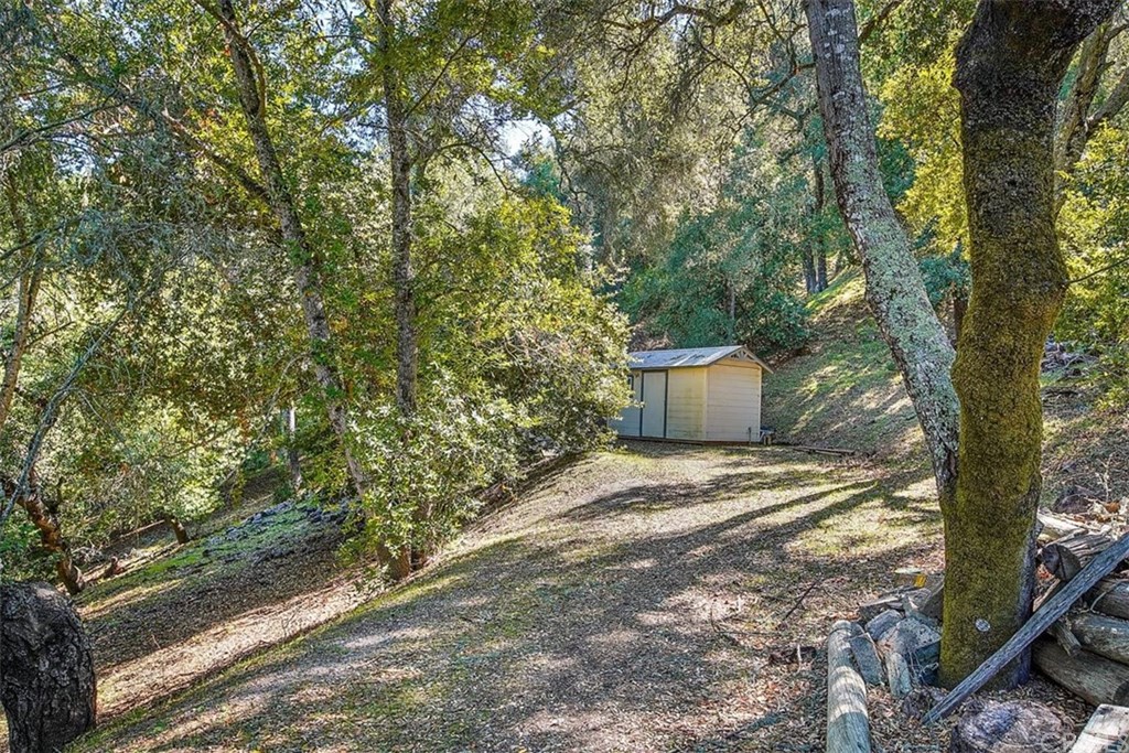 9405 Santa Cruz Road Atascadero, CA 93422 - Photo 16 of 43
