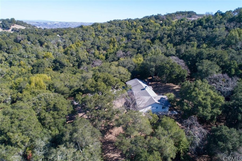 9405 Santa Cruz Road Atascadero, CA 93422 - Photo 3 of 43