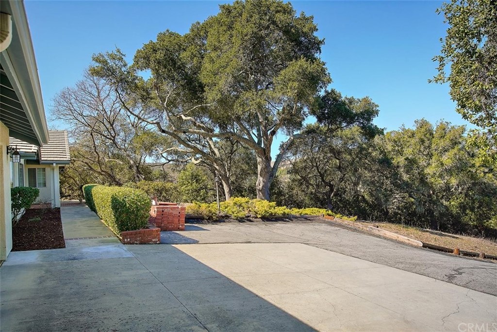 9405 Santa Cruz Road Atascadero, CA 93422 - Photo 21 of 43