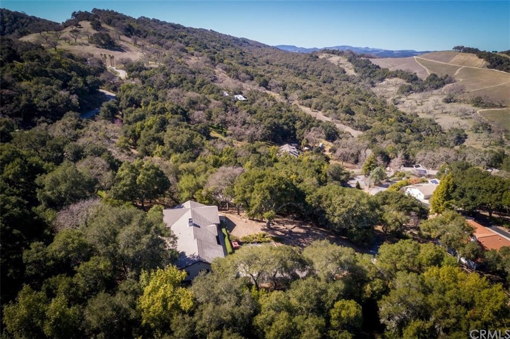 9405 Santa Cruz Road Atascadero, CA 93422 - Photo 6 of 43