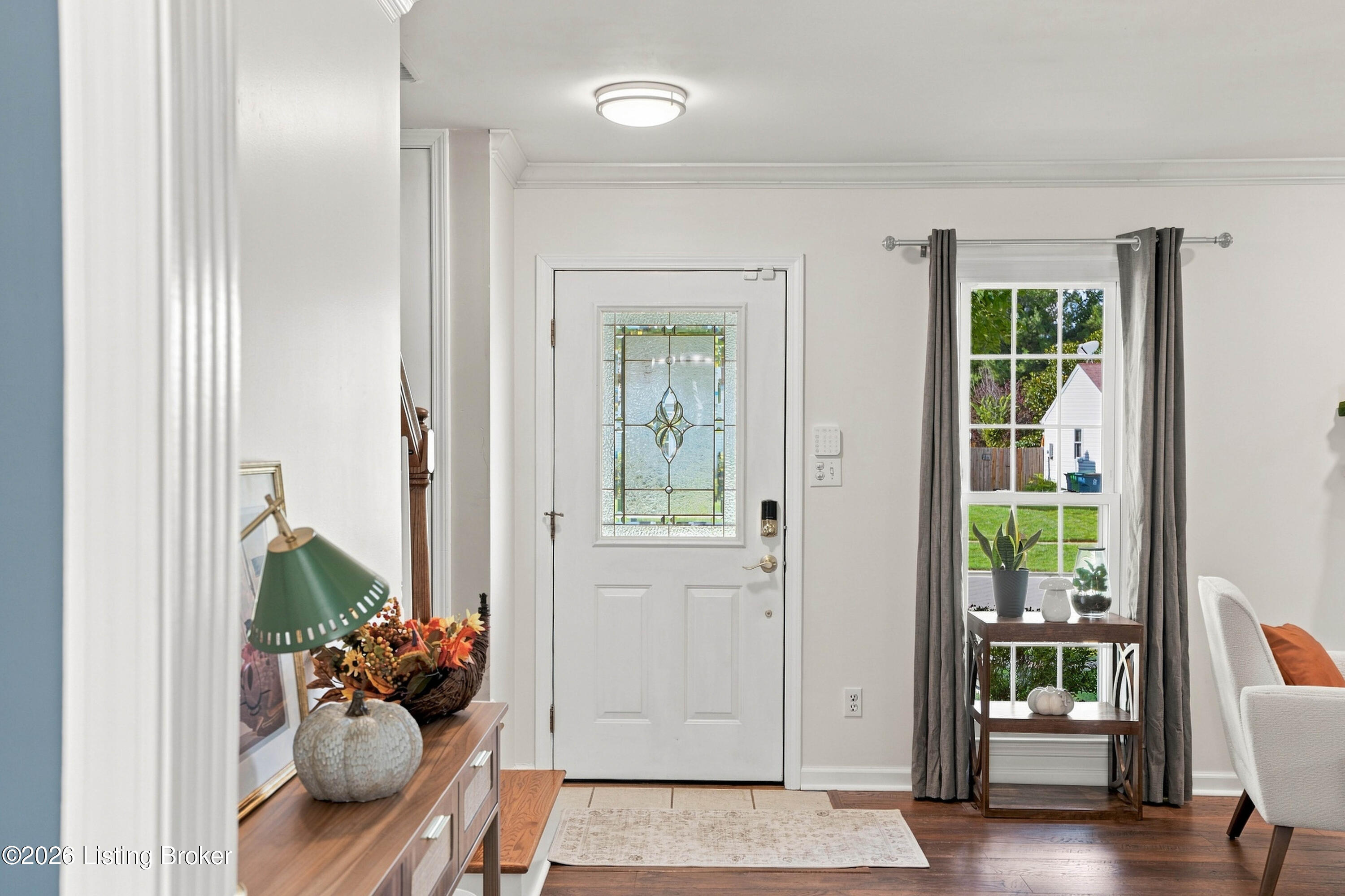 220 Rolling Ridge Way Simpsonville, KY 40067 - Photo 9 of 48 19_Foyer_Entry