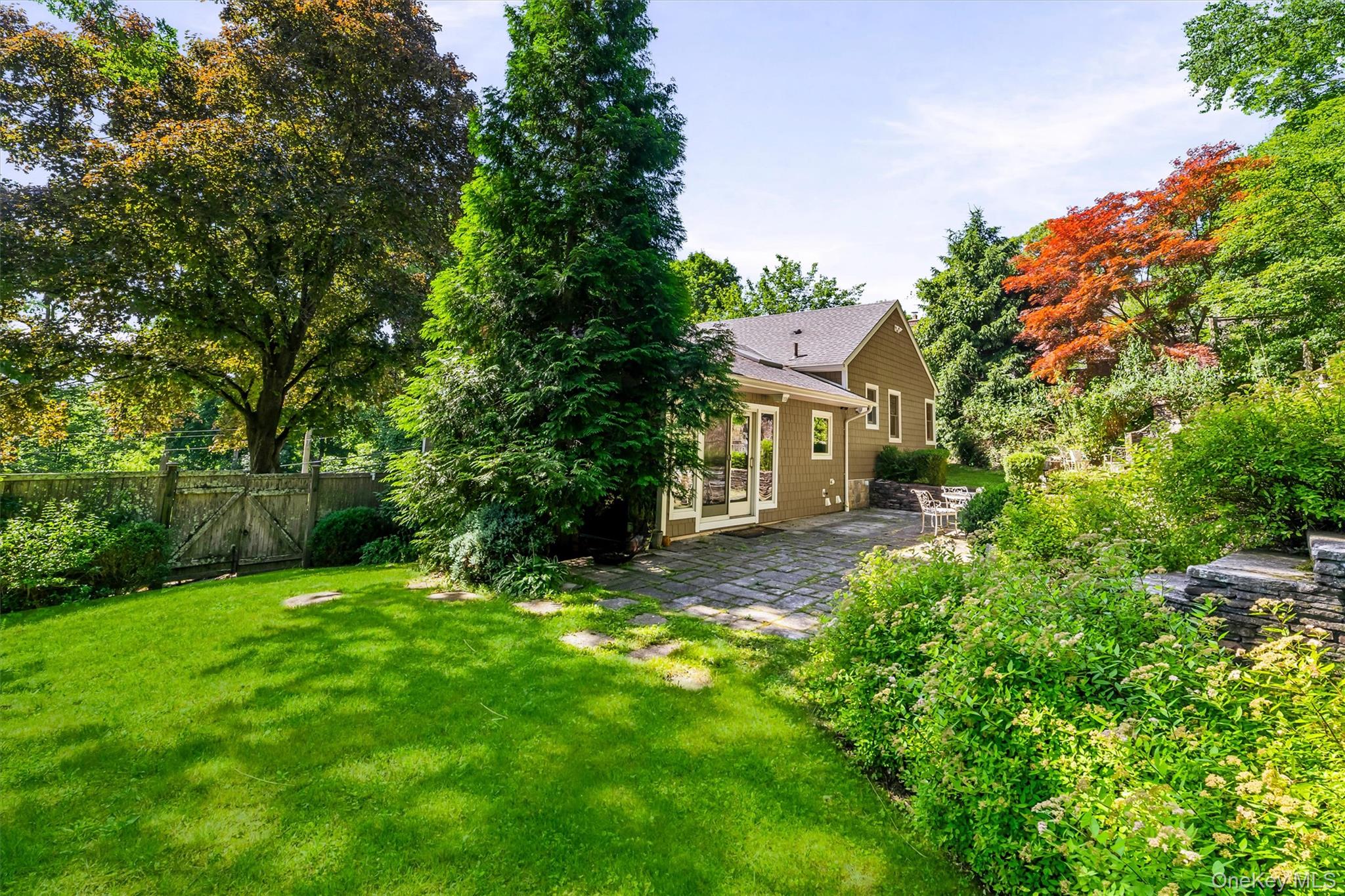 12 Overlook Road North White Plains, NY 10603 - Photo 30 of 34