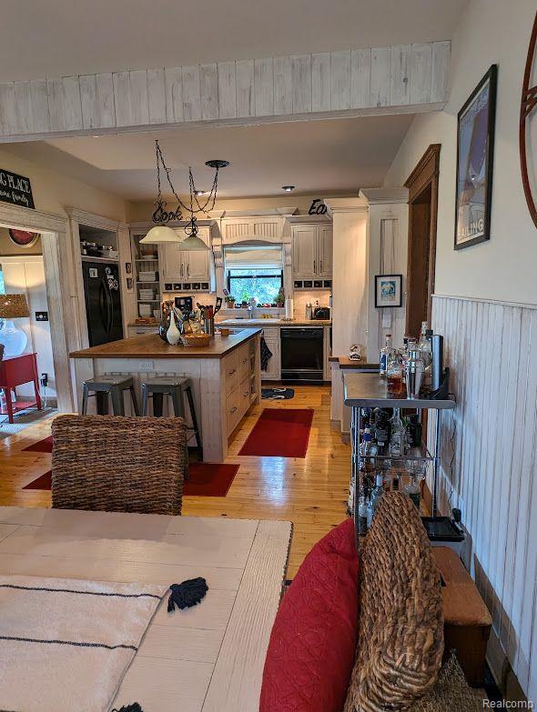 2470 Camp Daggett Road Petoskey, MI 49770 - Photo 7 of 49 Gallery Image 7