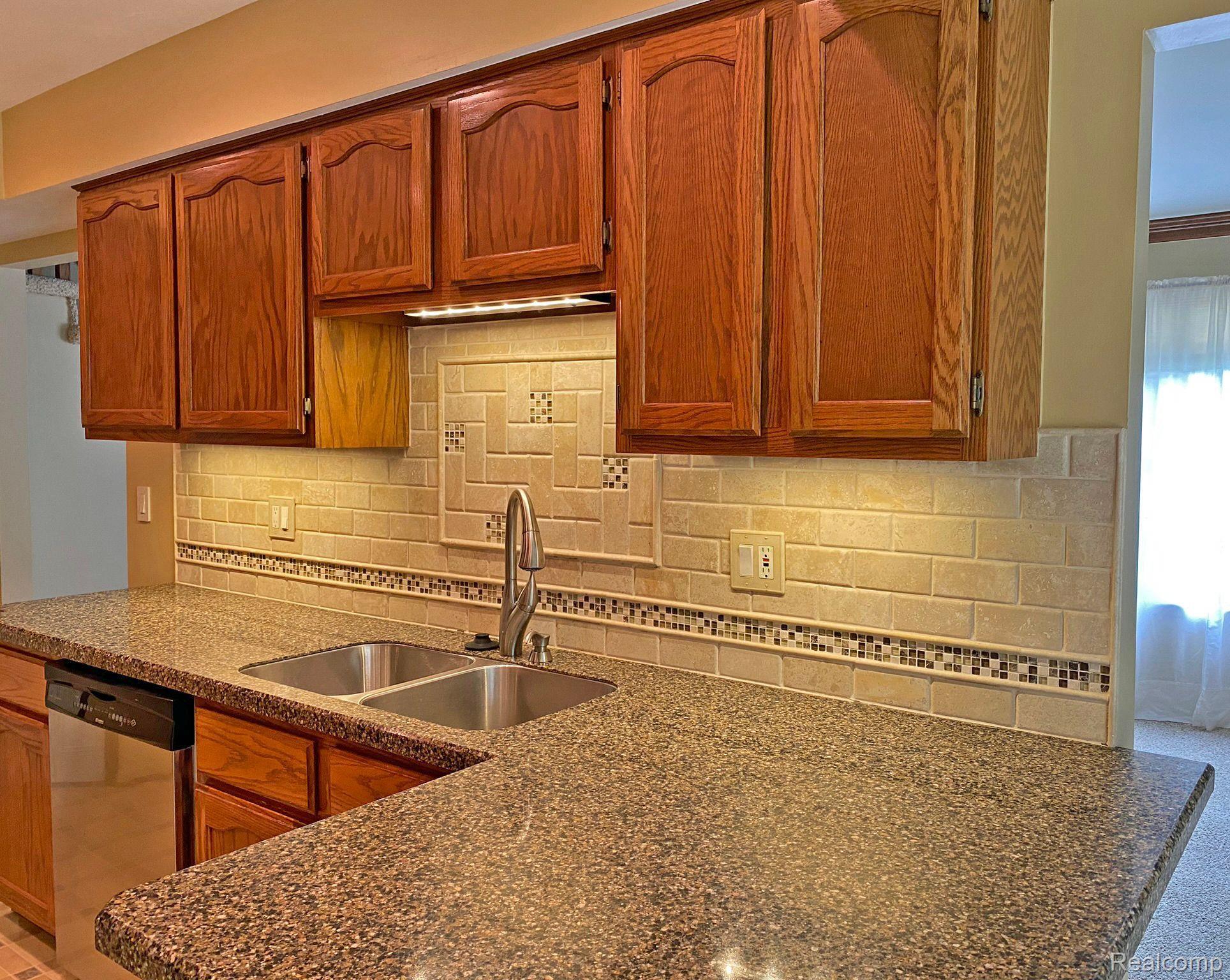 112 Meadow Ln Circle, Unit 31 Rochester, MI 48307 - Photo 9 of 33