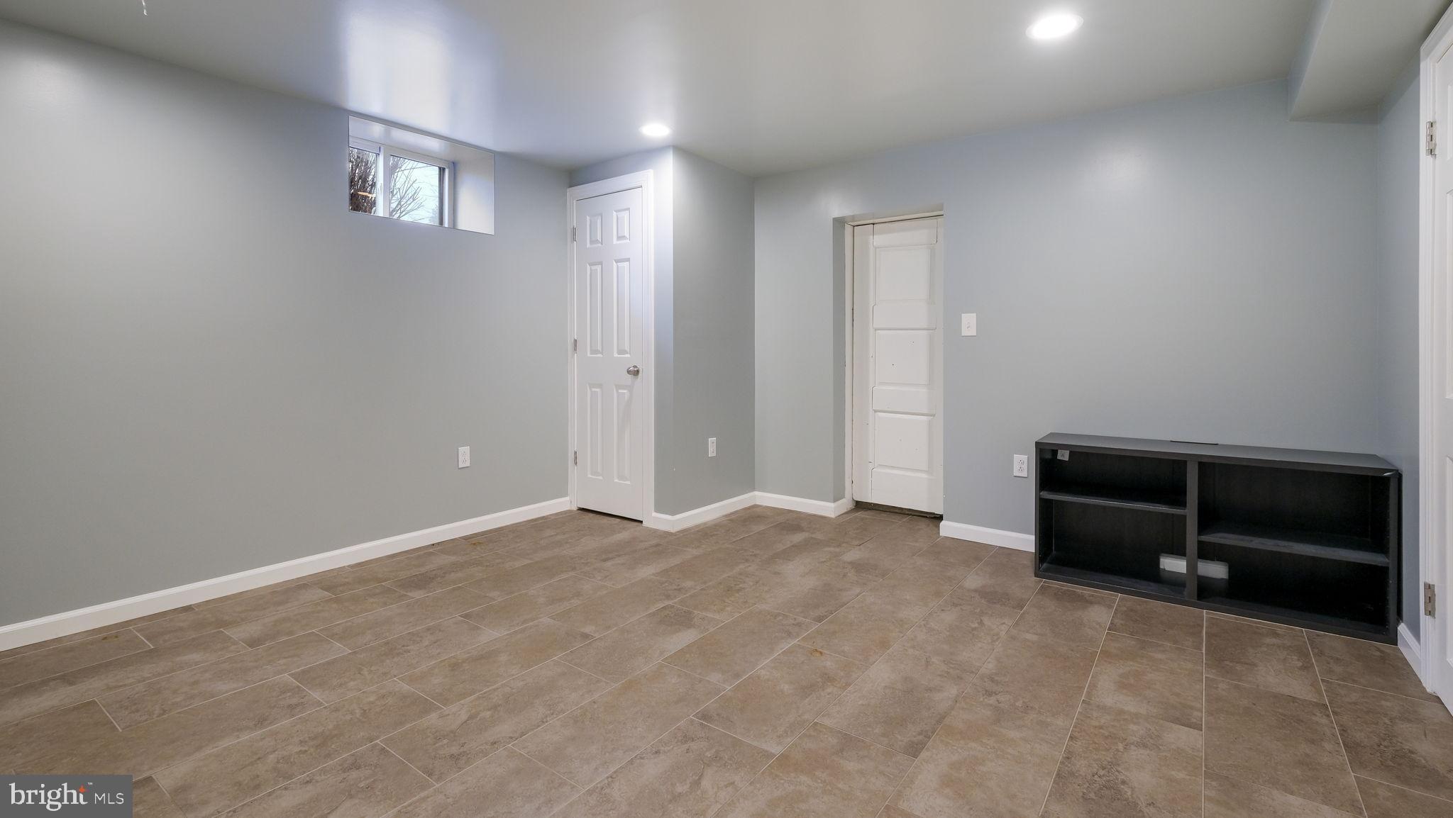 459 South Gulph Road King of Prussia, PA 19406 - Photo 31 of 43 Spacious, versatile room with modern finishes.