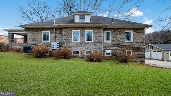 $999,000 | 459 South Gulph Road, King of Prussia, PA 19406