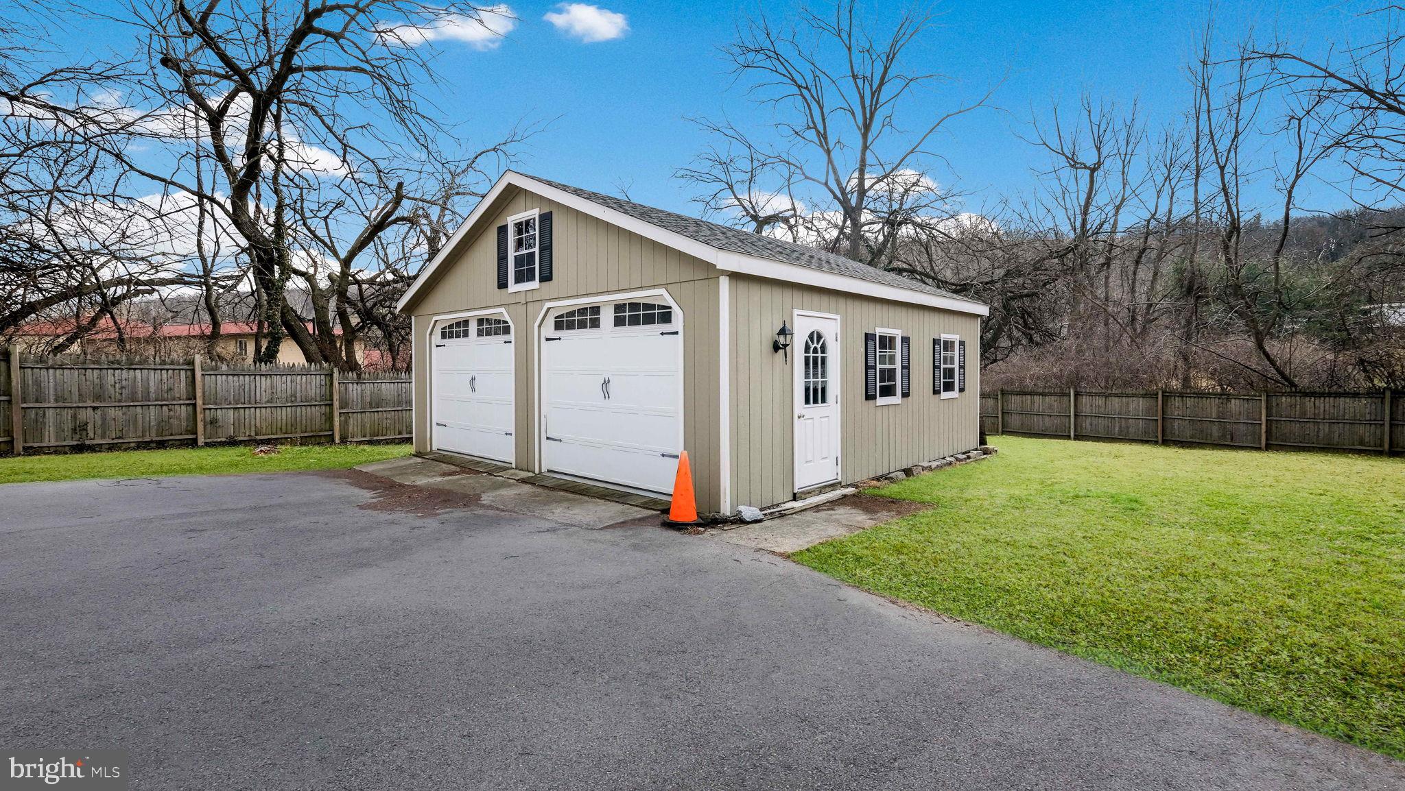 459 South Gulph Road King of Prussia, PA 19406 - Photo 38 of 43 Charming garage nestled in a serene setting.